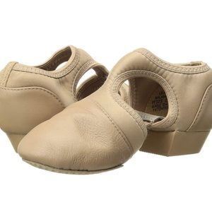 NWT Capezio Pedini Femme Jazz Shoe. Size 7, Carmel. Women’s Lyrical dance shoe